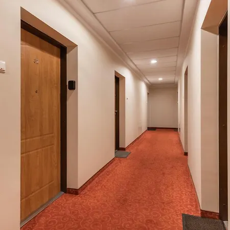 Trzy Korony Blisko Plazy By Renters Appartement
