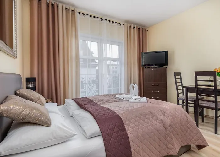 Trzy Korony Blisko Plazy By Renters Apartman *