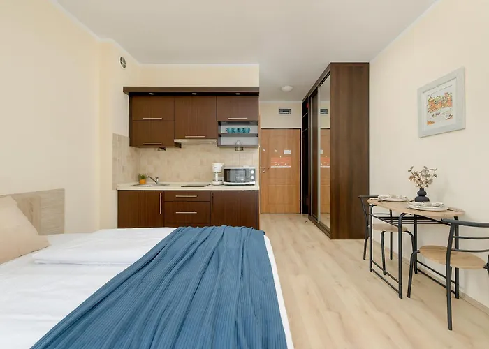 Trzy Korony Blisko Plazy By Renters Apartman *